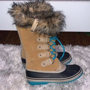 Sorel waterproof faux fur boots